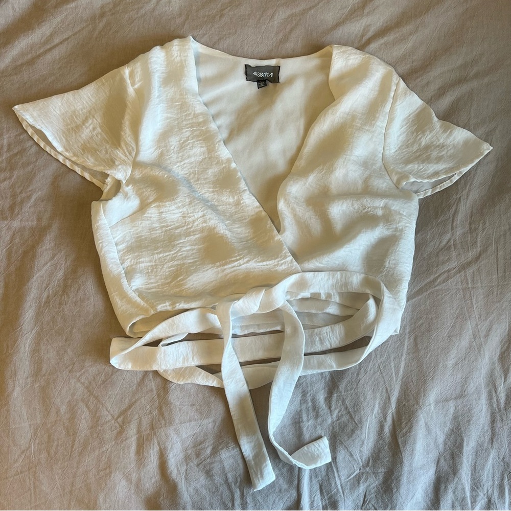 Vici wrap top